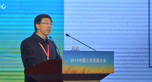 山西省長(zhǎng)治市上黨區(qū)振興村黨委書記牛扎根 本網(wǎng)記者 戴軍攝