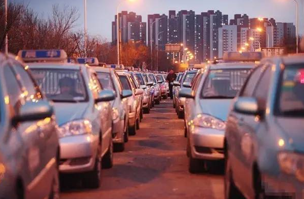 出租車行業矛盾集中爆發期即改革機遇期