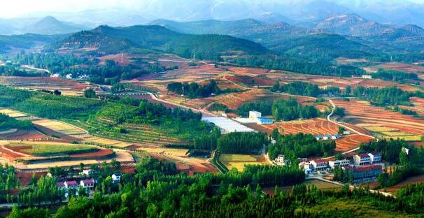 十堰旅游產(chǎn)業(yè)發(fā)展的總體定位是打造“東方國(guó)際休閑養(yǎng)生旅游目的地”