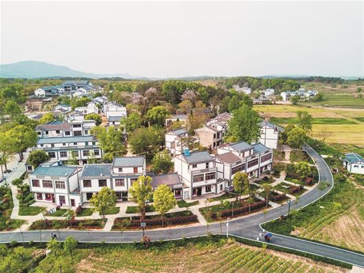 培育特色小鎮 創建美麗鄉村