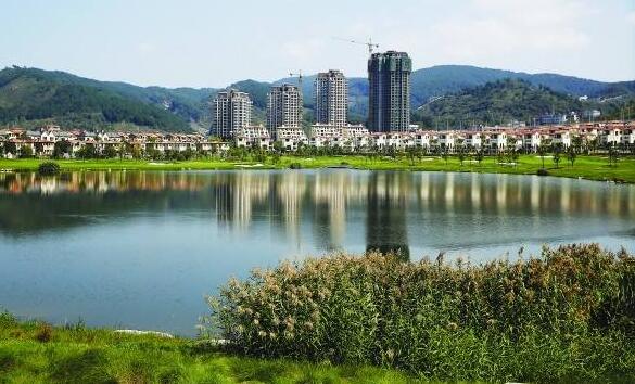 貴陽(yáng)市烏當(dāng)區(qū)42個(gè)大健康產(chǎn)業(yè)重點(diǎn)項(xiàng)目完成投資35.39億元