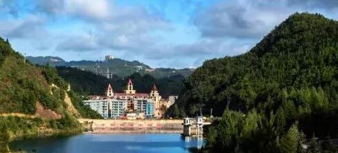 謀道鎮(zhèn)旅游產(chǎn)業(yè)蓬勃發(fā)展帶動了旅游配套相關(guān)服務(wù)業(yè)迅猛發(fā)展