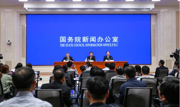 國家發(fā)改委副主任張勇：中央提出實施鄉(xiāng)村振興戰(zhàn)略就是要加速農(nóng)村發(fā)展