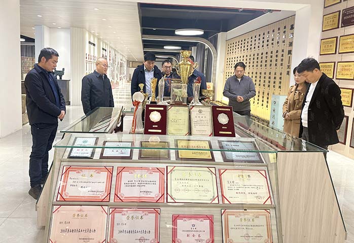 中機(jī)院相關(guān)負(fù)責(zé)人陪同中國食品工業(yè)協(xié)會專家赴漢中市洋縣考察交流 中機(jī)院相關(guān)負(fù)責(zé)人陪同中國食品工業(yè)協(xié)會專家赴漢中市洋縣考察交流